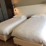 호텔 Hotel Wassenaar 3*