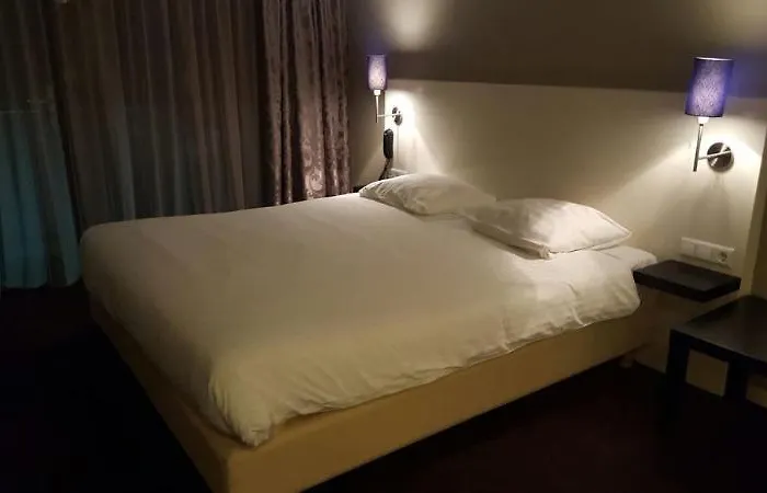 Otel Hotel Wassenaar 3*